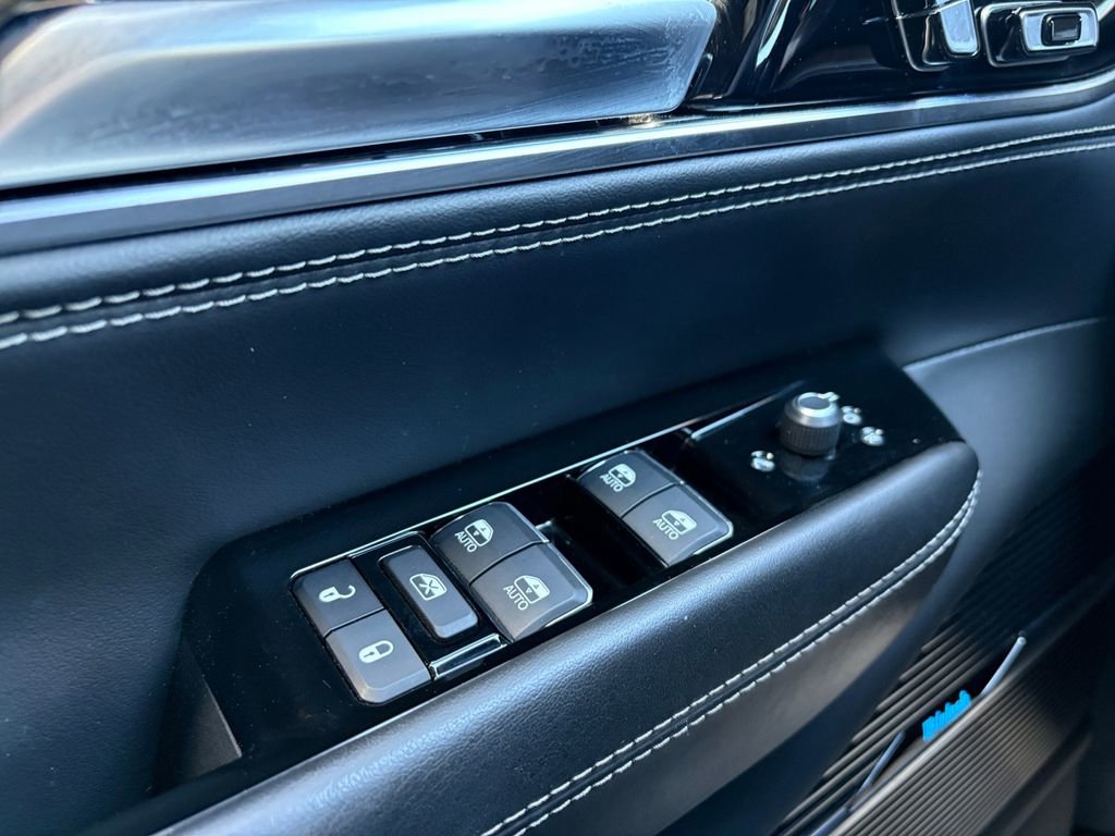 Used 2022 Jeep Grand Wagoneer Series II w/ Premium Group II image 15