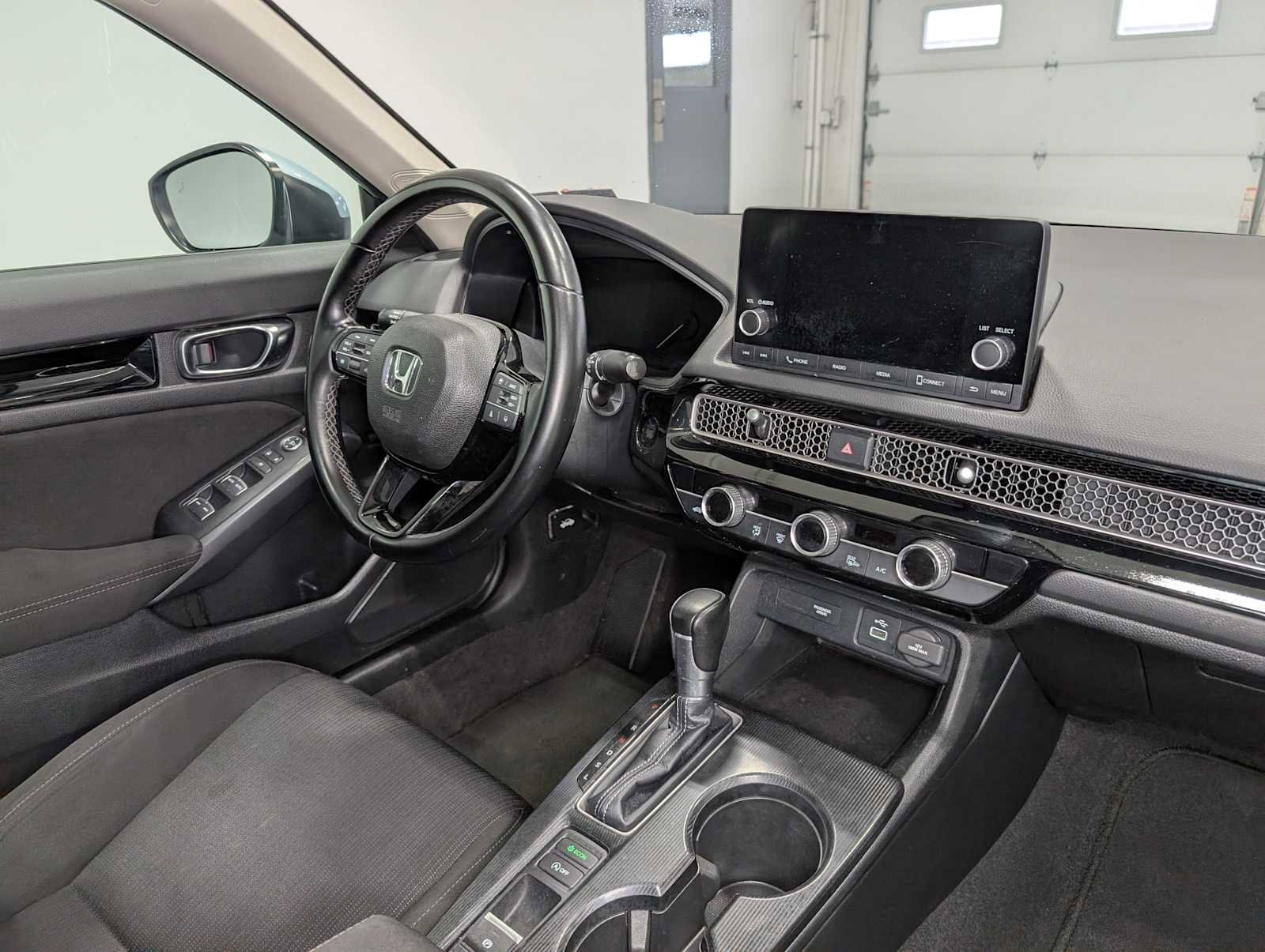 Used 2022 Honda Civic EX image 40