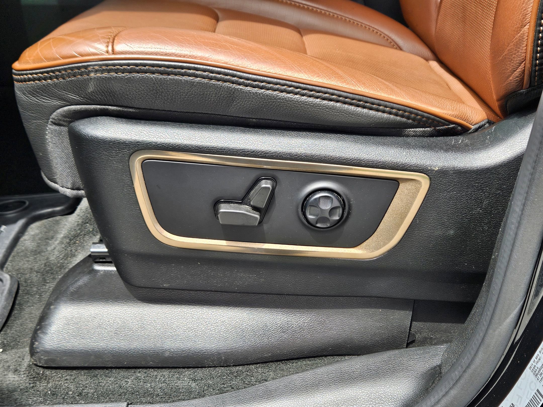 Used 2021 RAM 1500 Limited AWD/4WD image 20