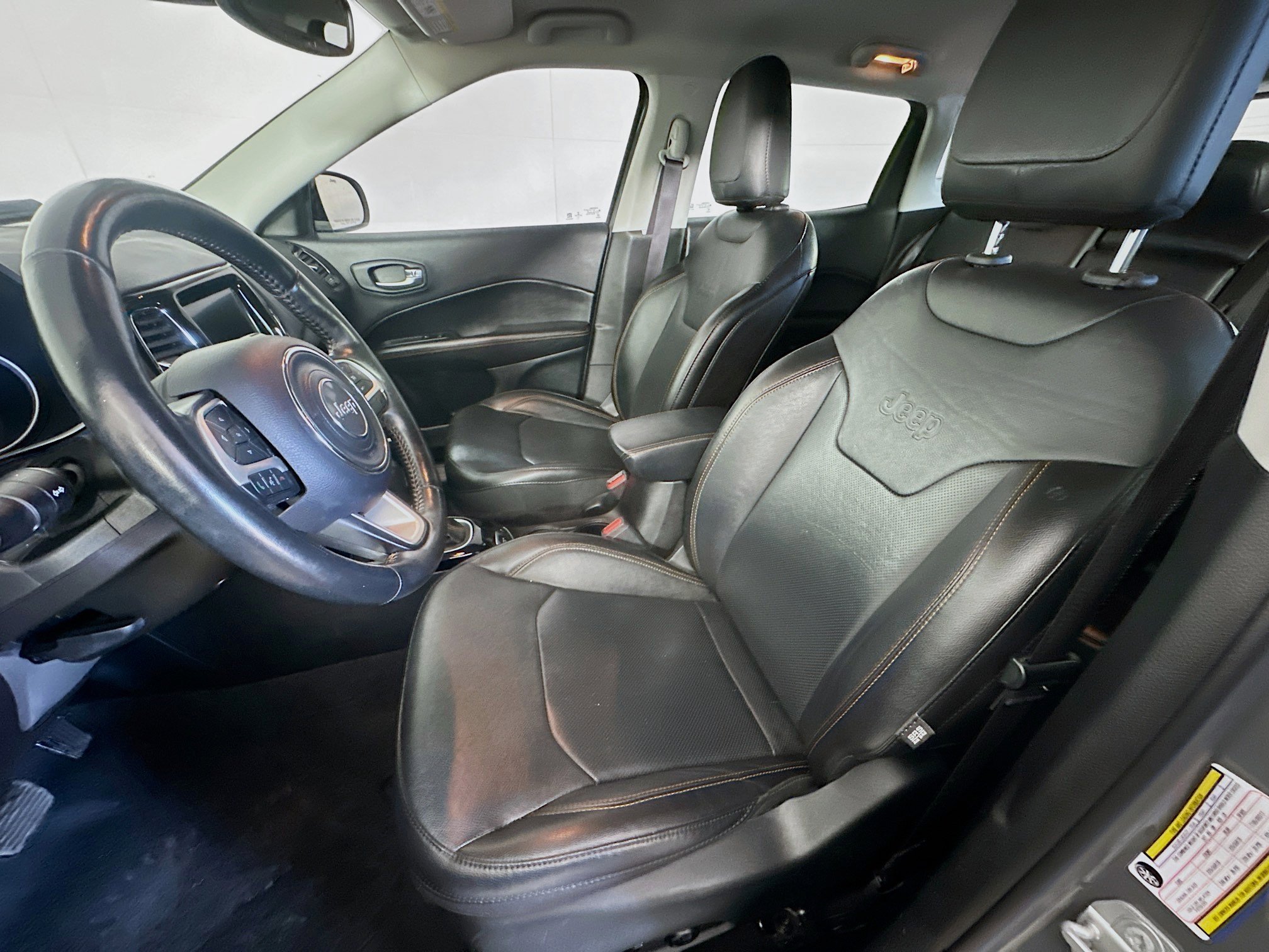 Used 2020 Jeep Compass Limited FWD image 13
