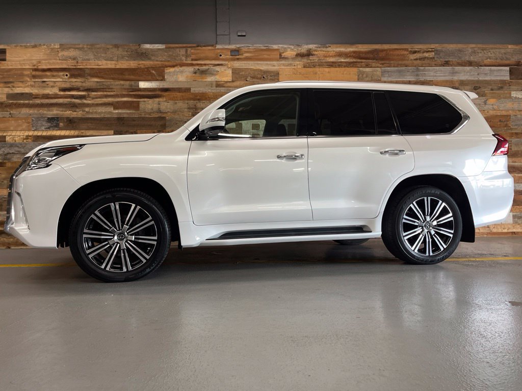 Used 2019 Lexus LX 570 4WD w/ Luxury Package image 14