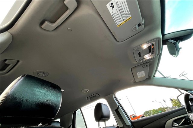 Used 2019 Chevrolet Traverse LT image 24