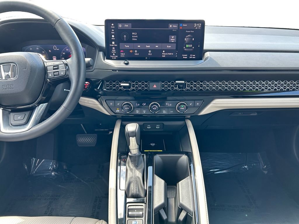 Used 2025 Honda Accord Touring image 15