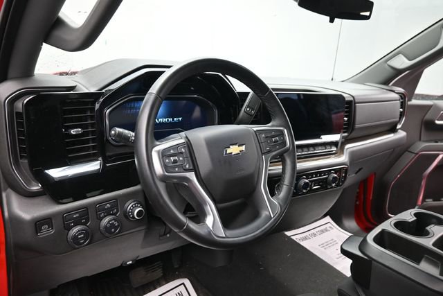 Used 2023 Chevrolet Silverado 1500 LT AWD/4WD image 12