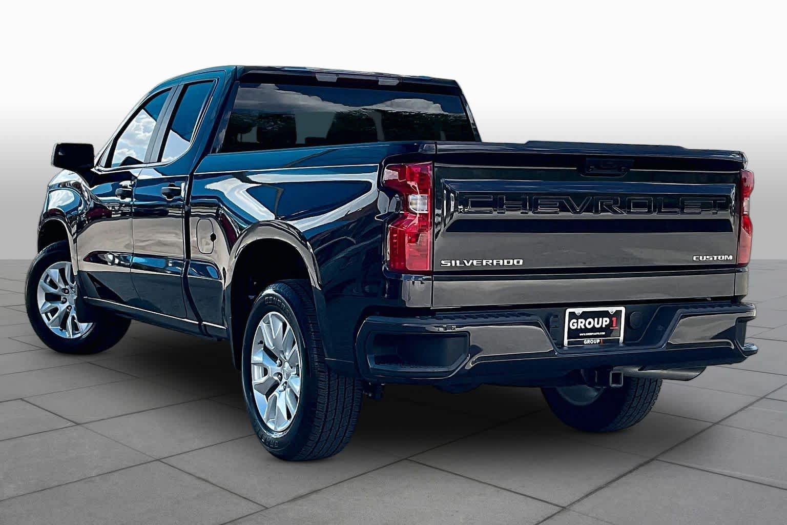 Used 2023 Chevrolet Silverado 1500 Custom RWD image 12