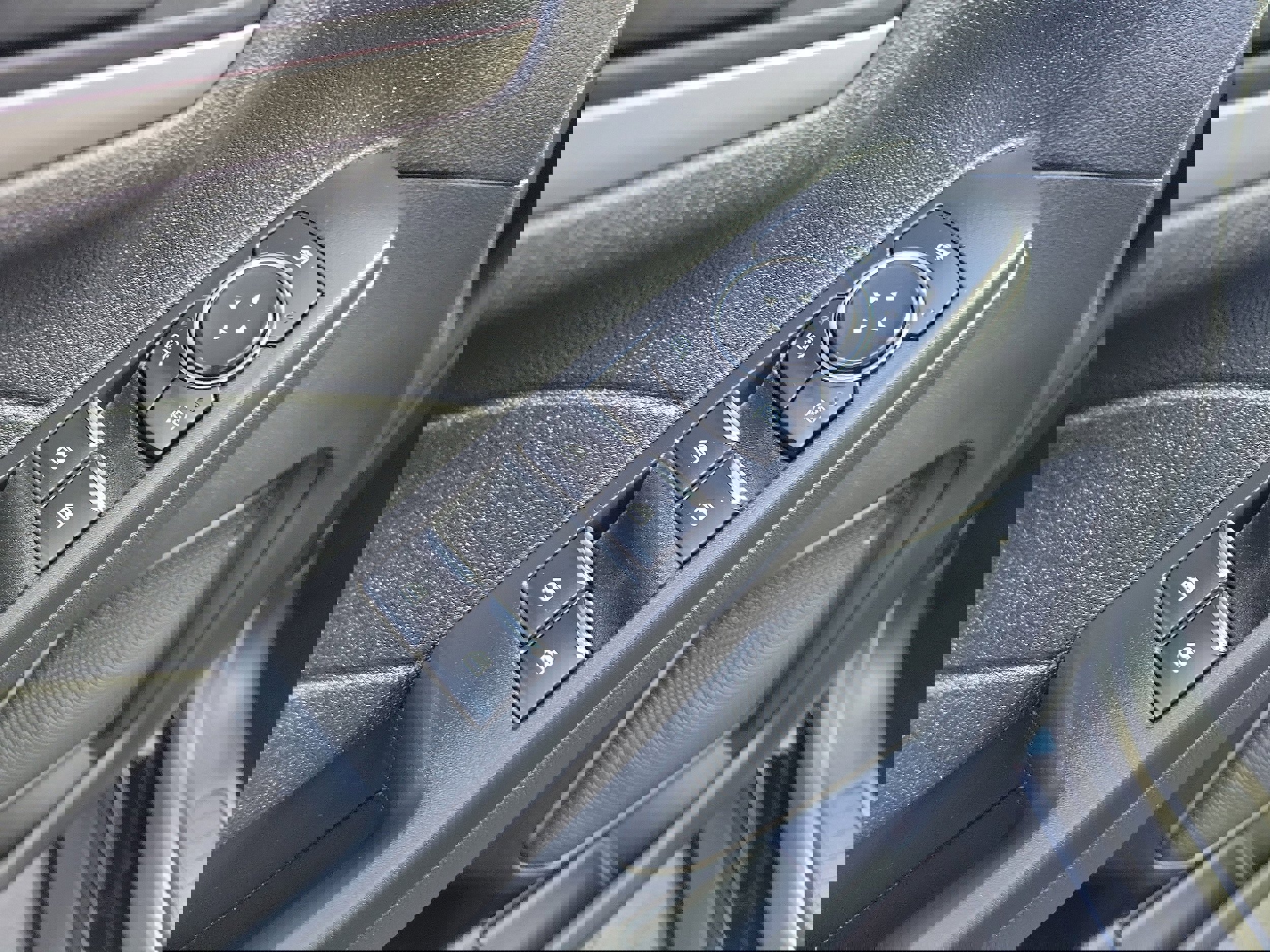 Certified 2022 Ford Escape SE w/ Convenience Package image 17