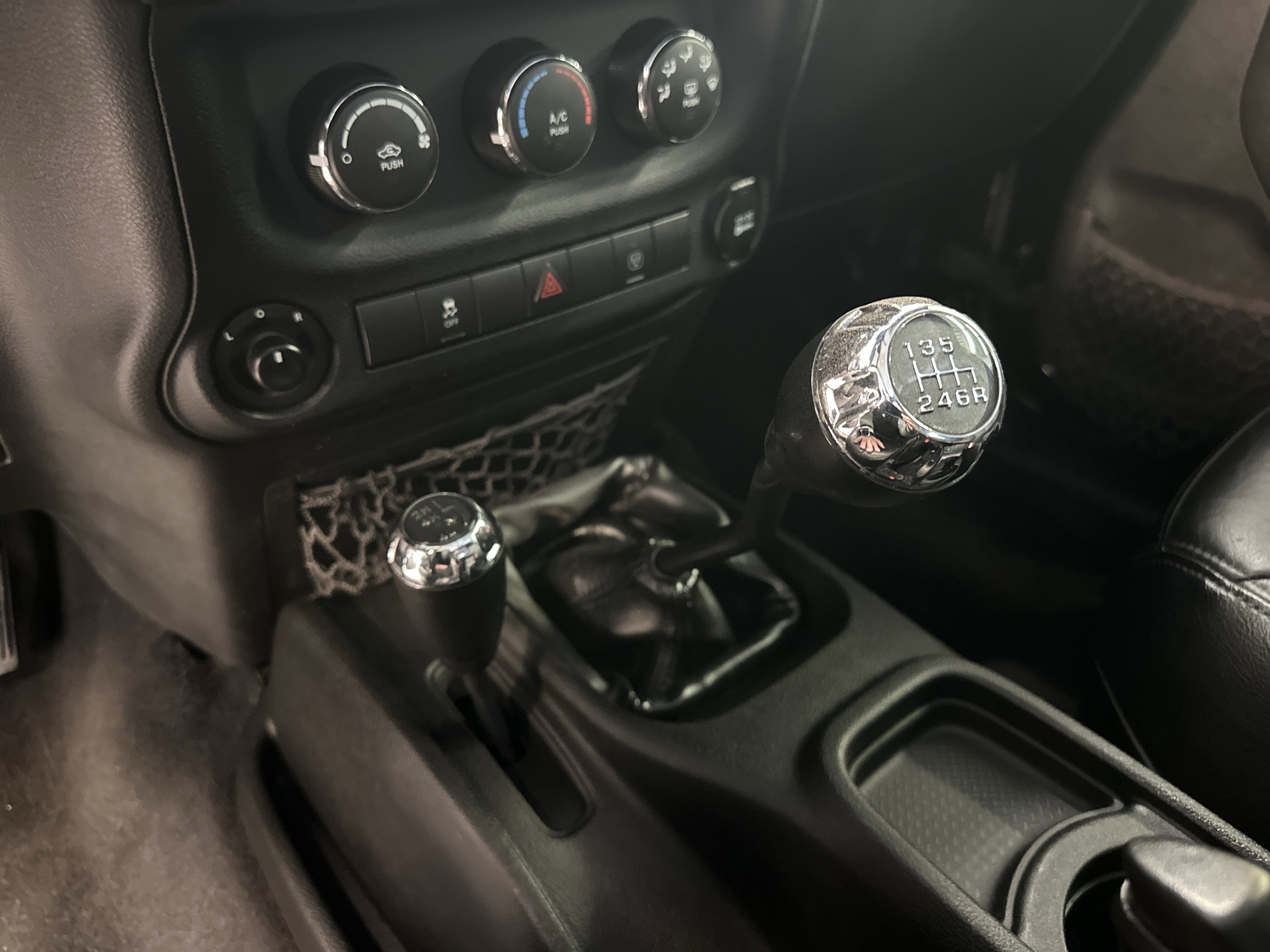 Used 2016 Jeep Wrangler Unlimited Sahara w/ Dual Top Group image 25