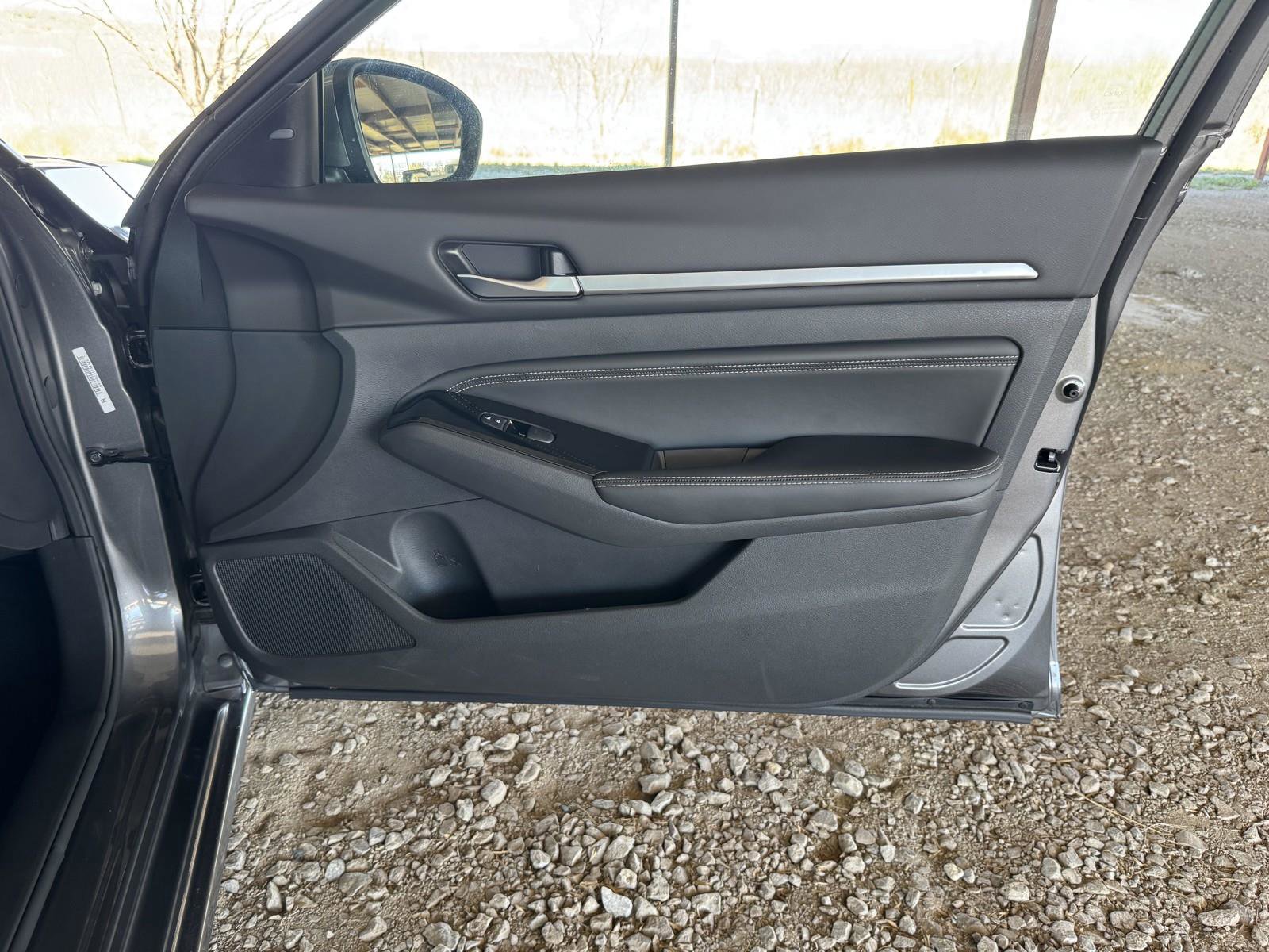 Used 2023 Nissan Altima 2.5 SV w/ SV Premium Package image 36