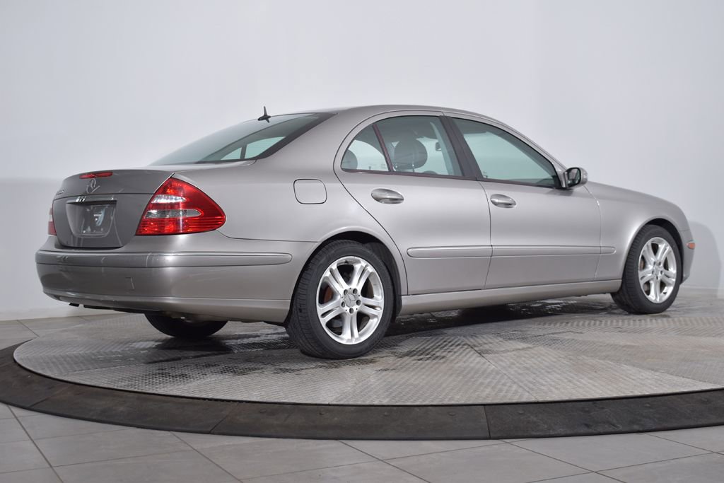 Used 2004 Mercedes-Benz E 500 Sedan image 5