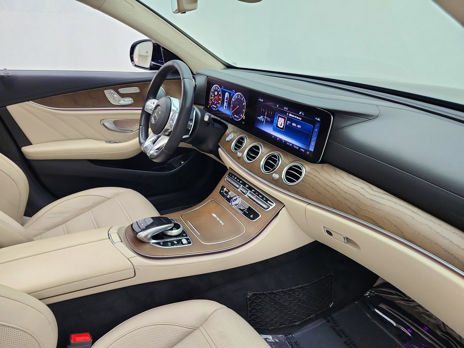 Used 2019 Mercedes-Benz E 63 AMG S image 22