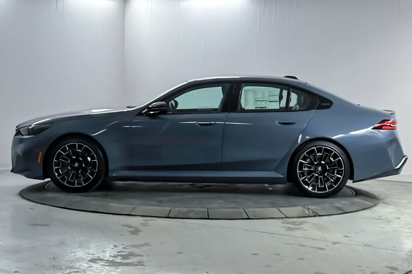 New 2026 BMW M5 w/ Executive Package AWD/4WD image 5