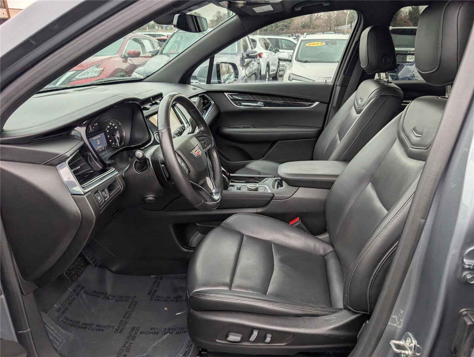 Used 2022 Cadillac XT6 Premium Luxury image 18