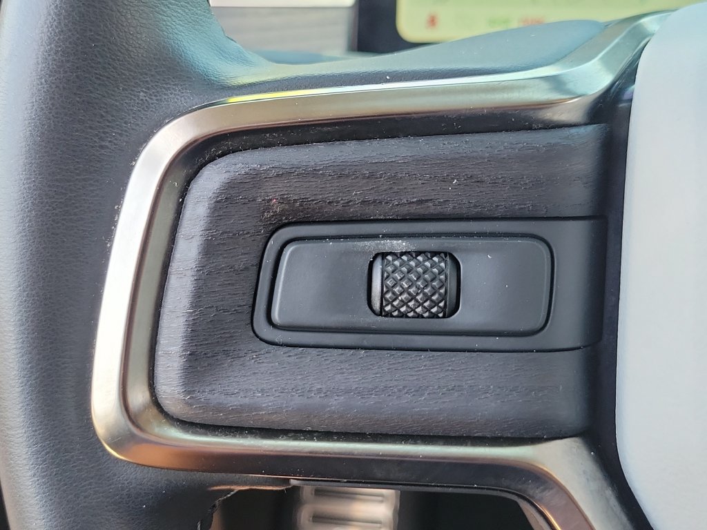Used 2024 Rivian R1T Adventure Dual AWD/4WD image 5
