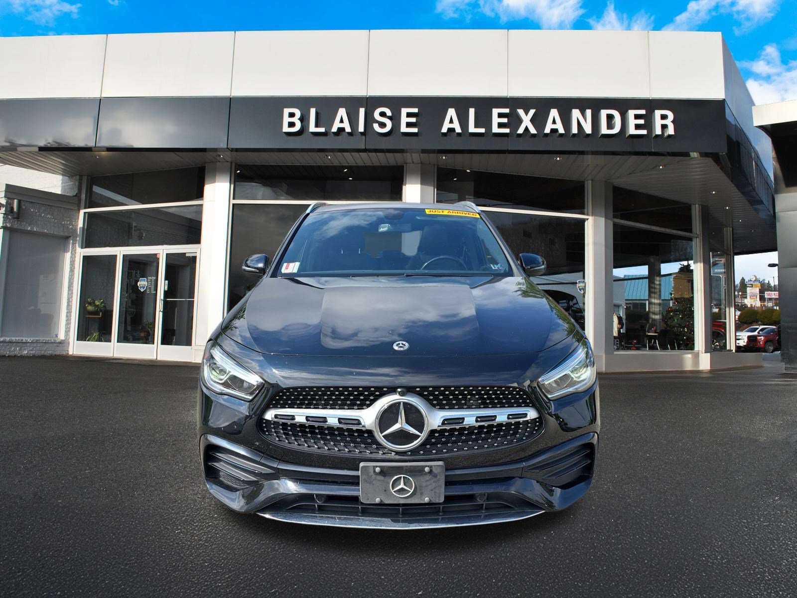 Used 2023 Mercedes-Benz GLA 250 4MATIC image 9