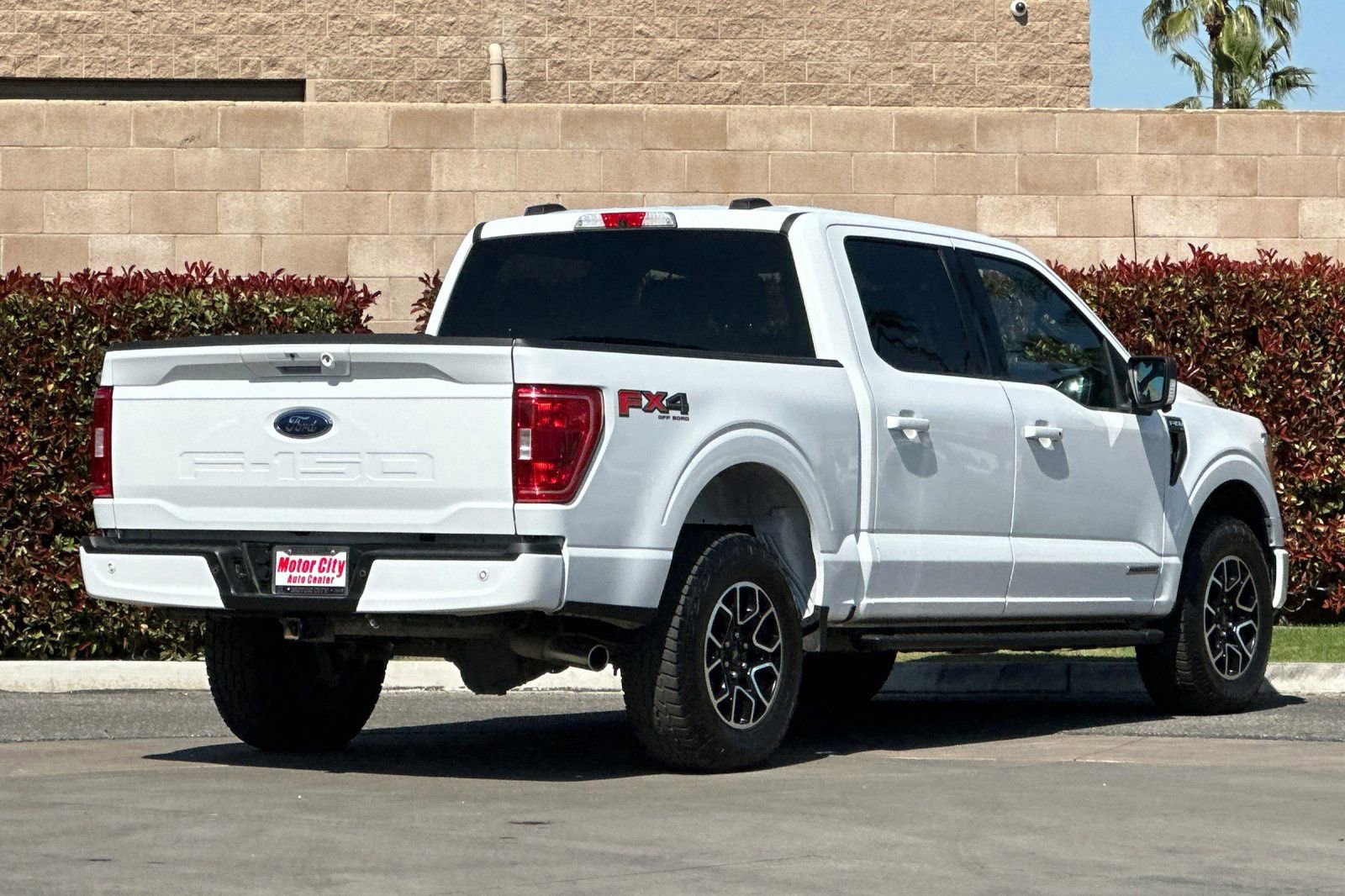Used 2022 Ford F150 XLT w/ Equipment Group 302A High image 4