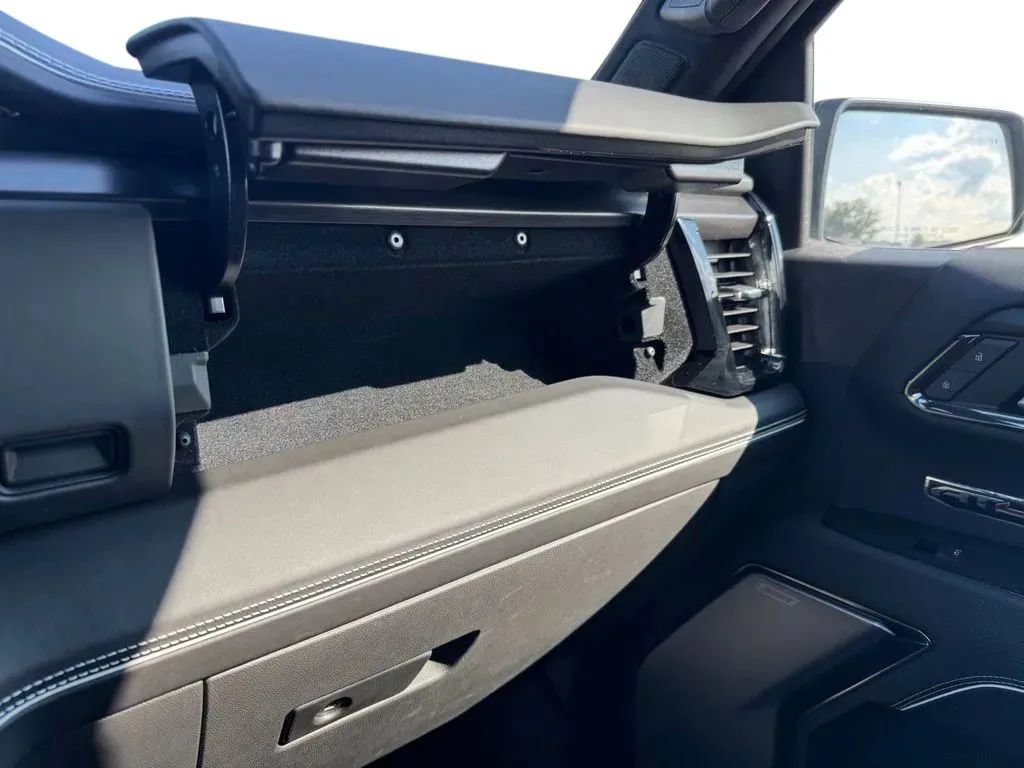Used 2024 GMC Sierra 1500 AT4X w/ AT4X AEV Edition AWD/4WD image 31