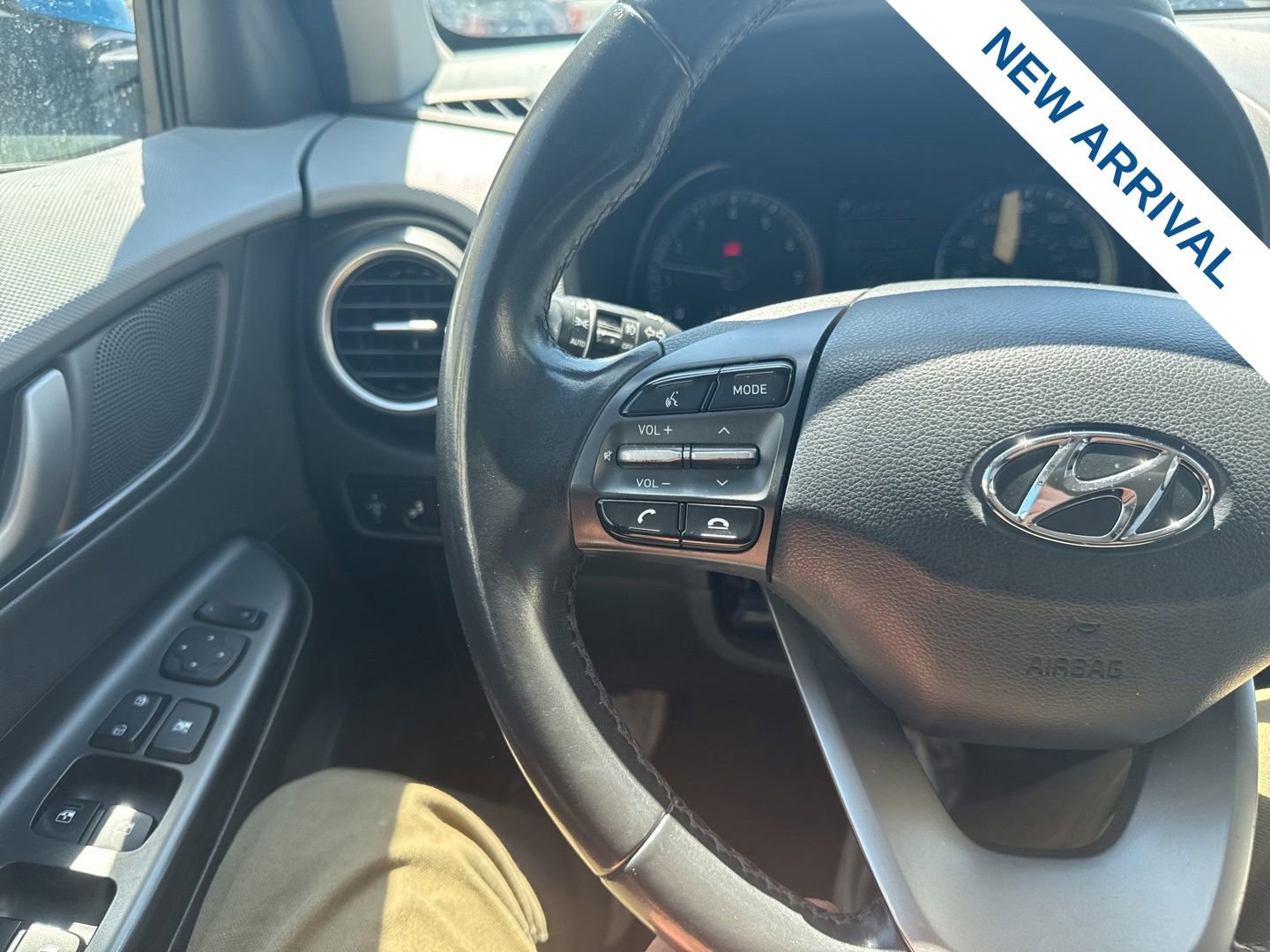 Used 2019 Hyundai Kona Ultimate FWD image 21