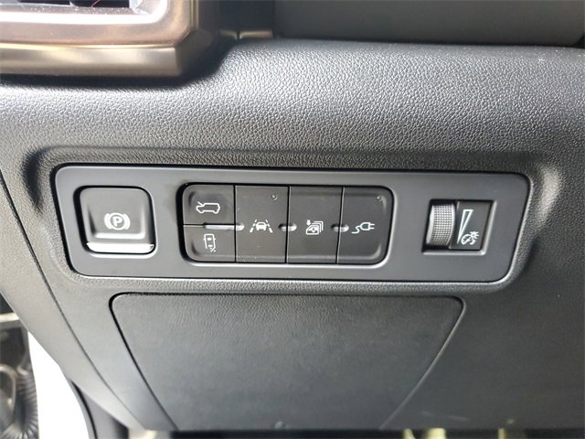 Used 2024 GMC Hummer EV 2X image 11