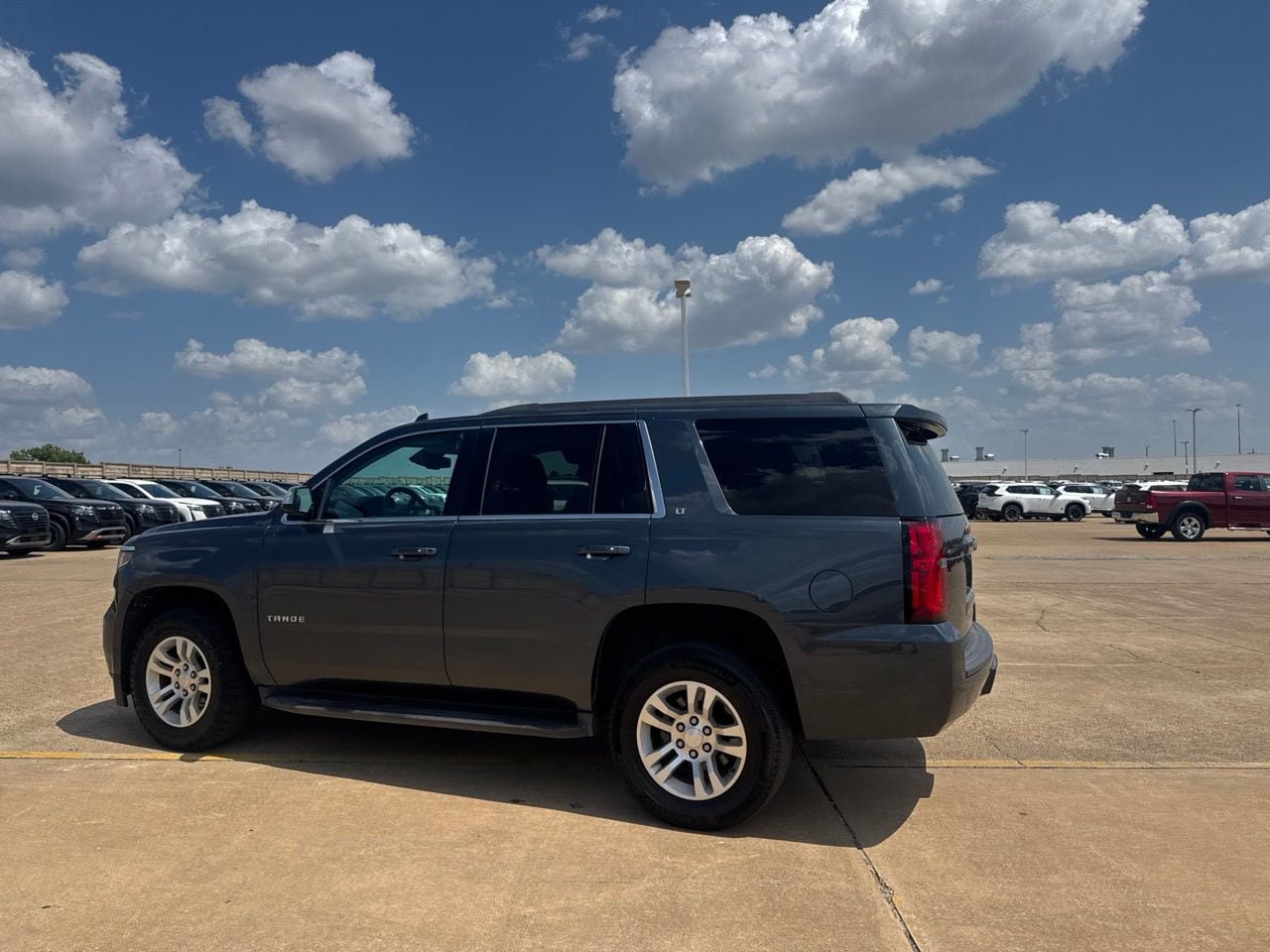 Used 2020 Chevrolet Tahoe LT AWD/4WD image 11
