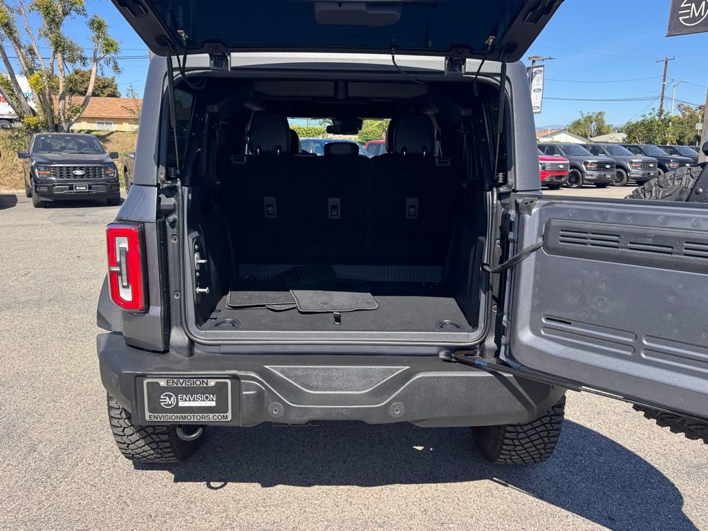 Used 2024 Ford Bronco Wildtrak image 13