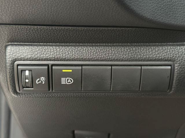 Used 2024 Toyota Corolla LE w/ LE Convenience Package AWD/4WD image 24
