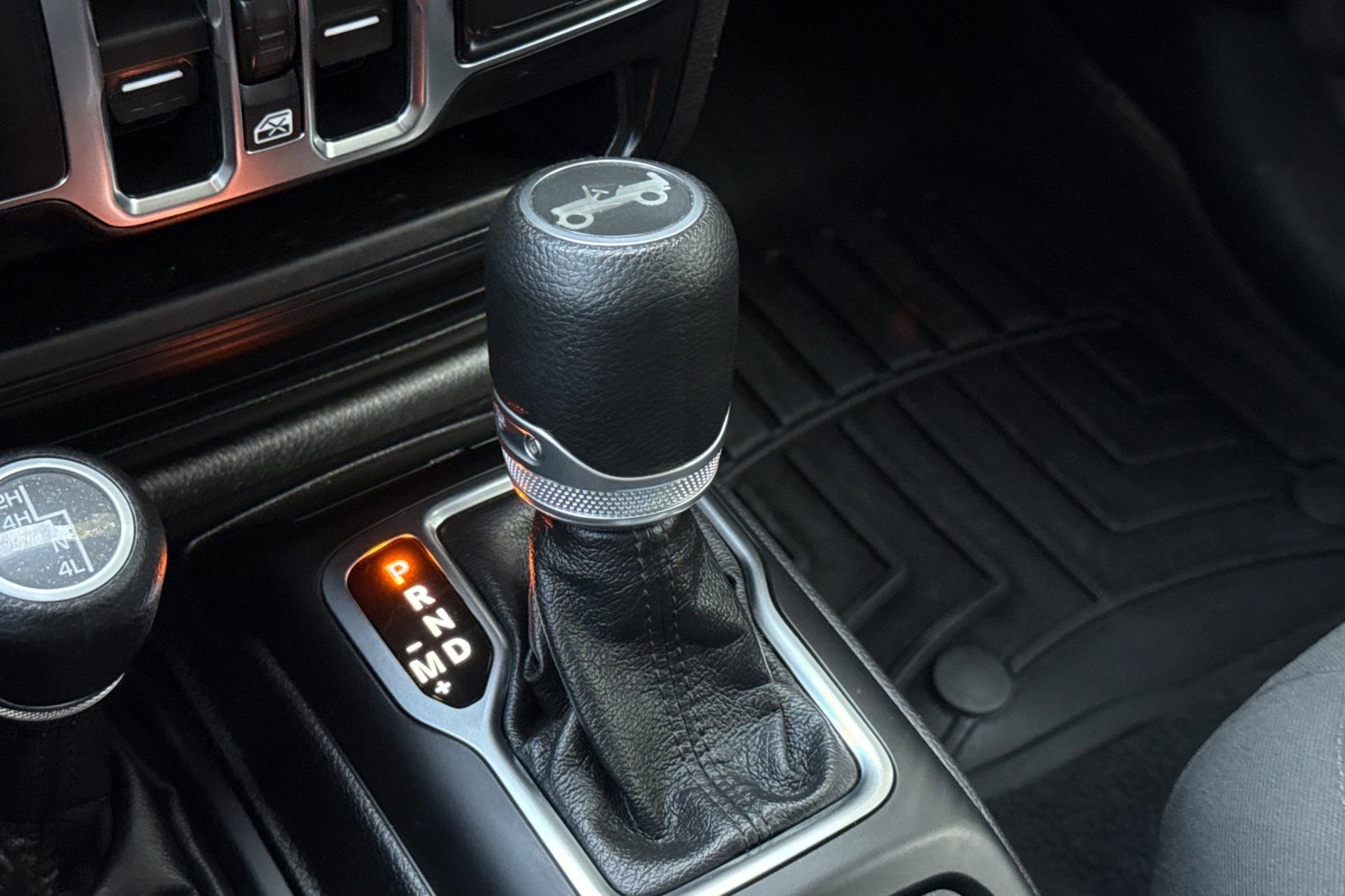 Used 2020 Jeep Wrangler Unlimited Sport S image 18