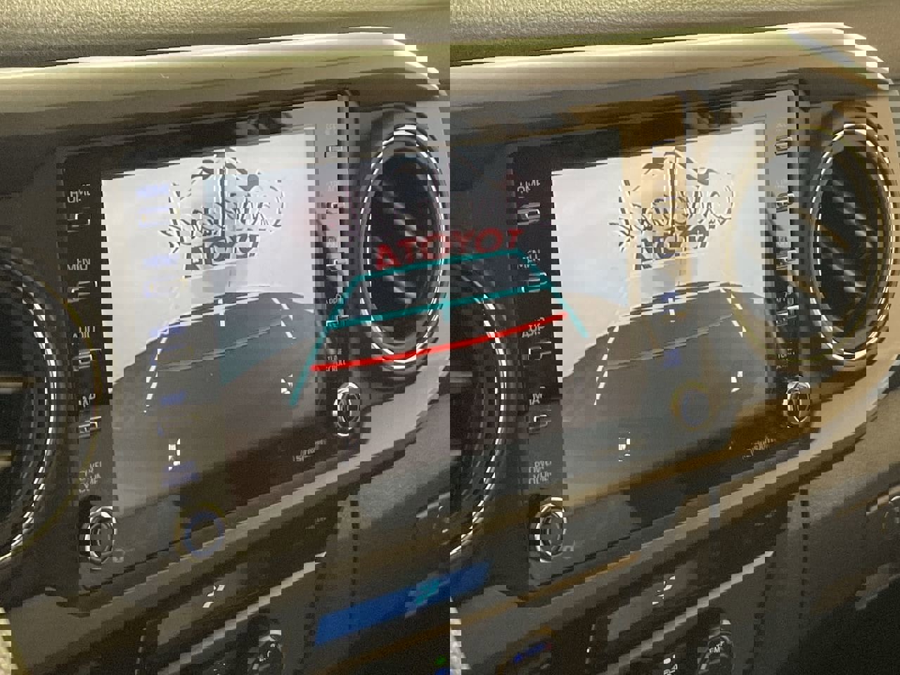 Used 2023 Toyota Tacoma TRD Off-Road image 18