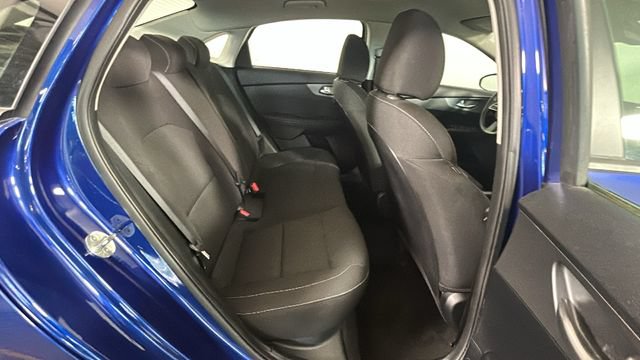 Used 2020 Kia Forte LXS FWD image 29