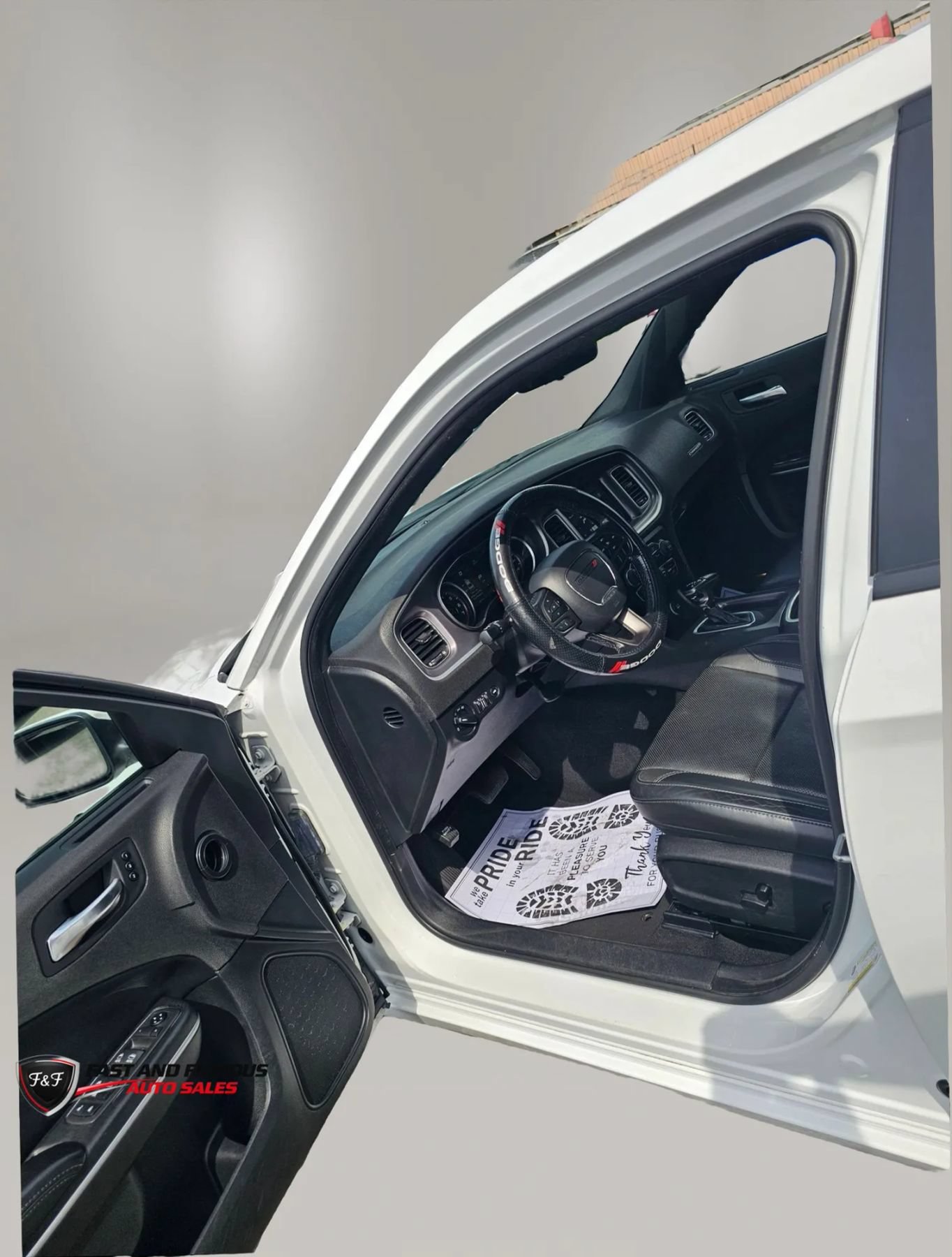 Used 2021 Dodge Charger SXT w/ Leather Interior Group RWD image 6