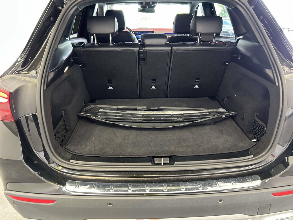 Used 2025 Mercedes-Benz GLA 250 4MATIC image 12