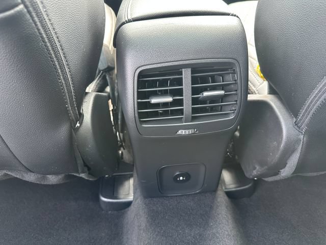 Used 2024 Ford Escape SE w/ PHEV Premium Package FWD image 15