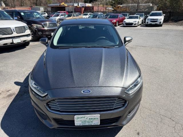 Used 2016 Ford Fusion SE image 8