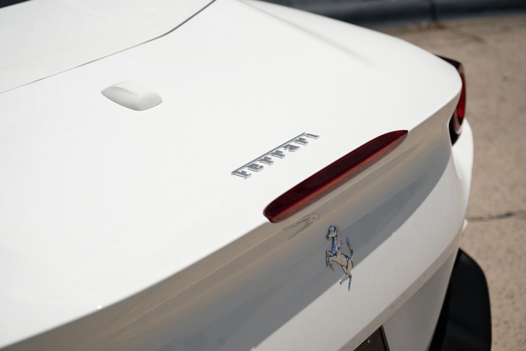 Used 2023 Ferrari Portofino M RWD image 19