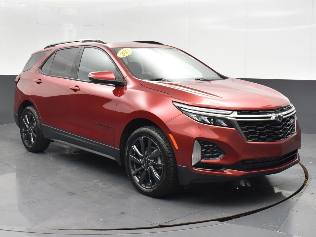 Used 2022 Chevrolet Equinox RS w/ RS Leather Package image 2