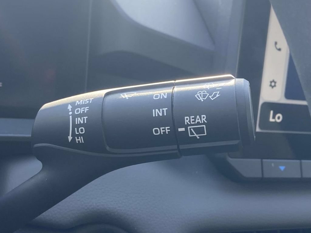 Used 2026 Toyota RAV4 LE AWD/4WD image 27