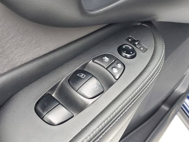 Used 2021 Nissan Murano SV AWD/4WD image 12