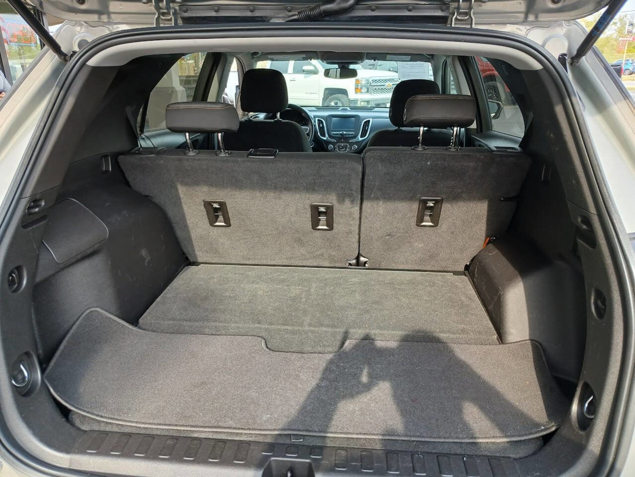 Used 2018 Chevrolet Equinox LT image 12