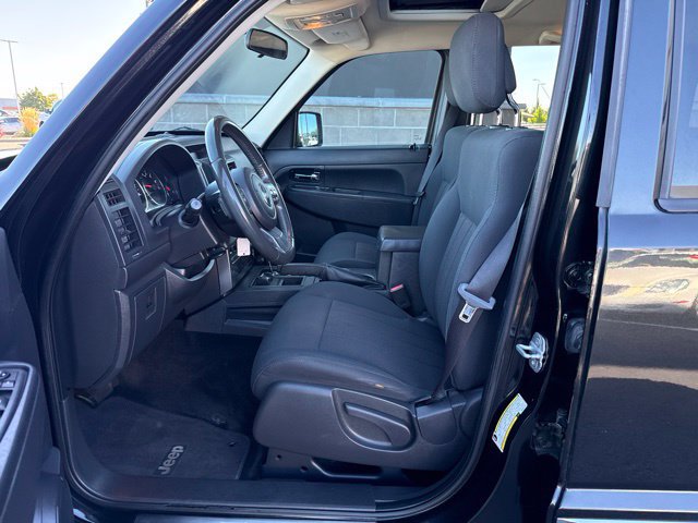 Used 2011 Jeep Liberty Sport AWD/4WD image 20