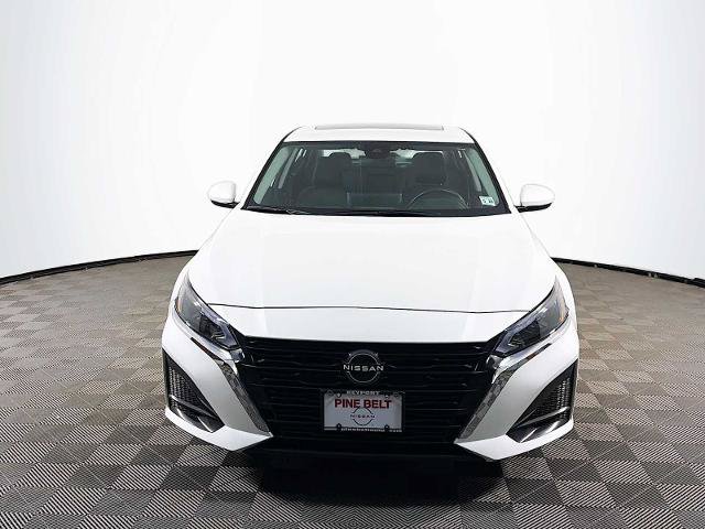 Certified 2023 Nissan Altima 2.5 SV w/ SV Premium Package FWD image 2