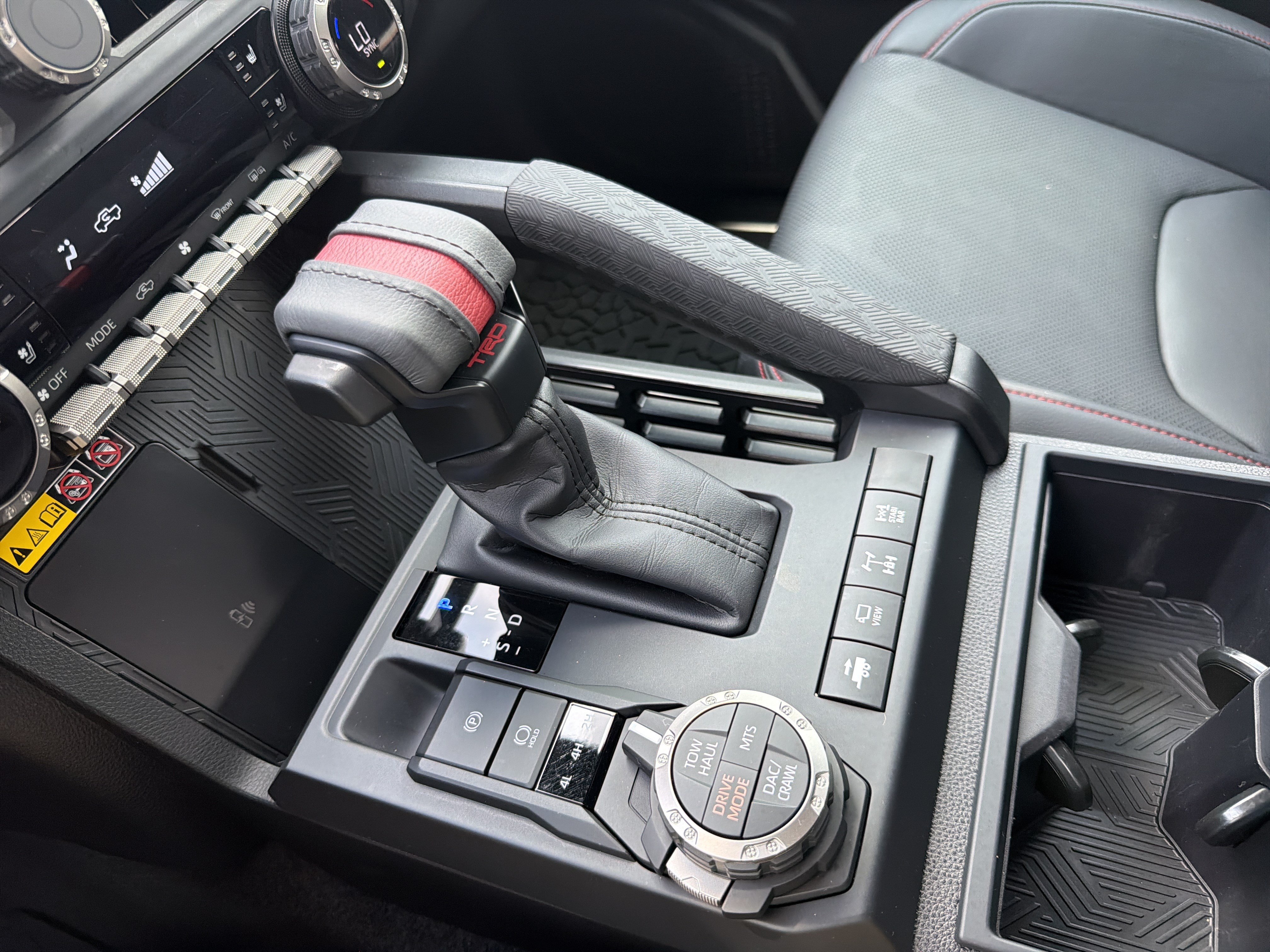 Certified 2025 Toyota Tacoma TRD Pro AWD/4WD image 9