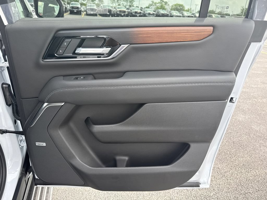 New 2026 GMC Yukon XL Denali w/ Denali Reserve Package AWD/4WD image 36