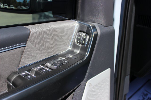 Used 2025 Ford F350 Platinum AWD/4WD image 8