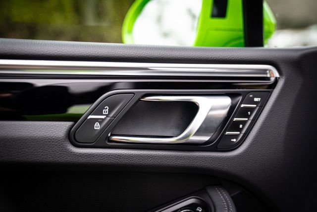 Used 2022 Porsche Macan S w/ Premium Package Plus image 48