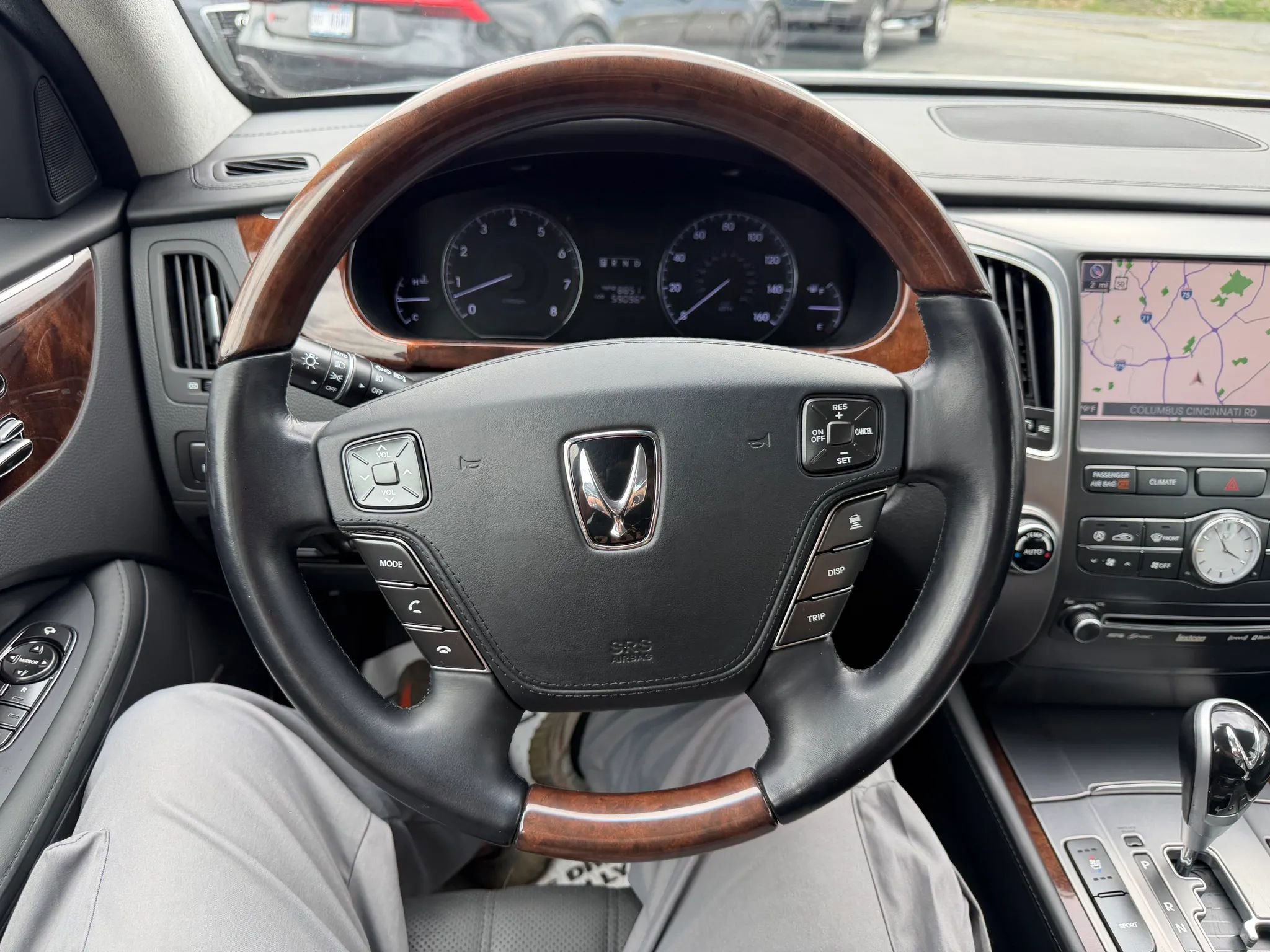 Used 2012 Hyundai Equus Signature image 27