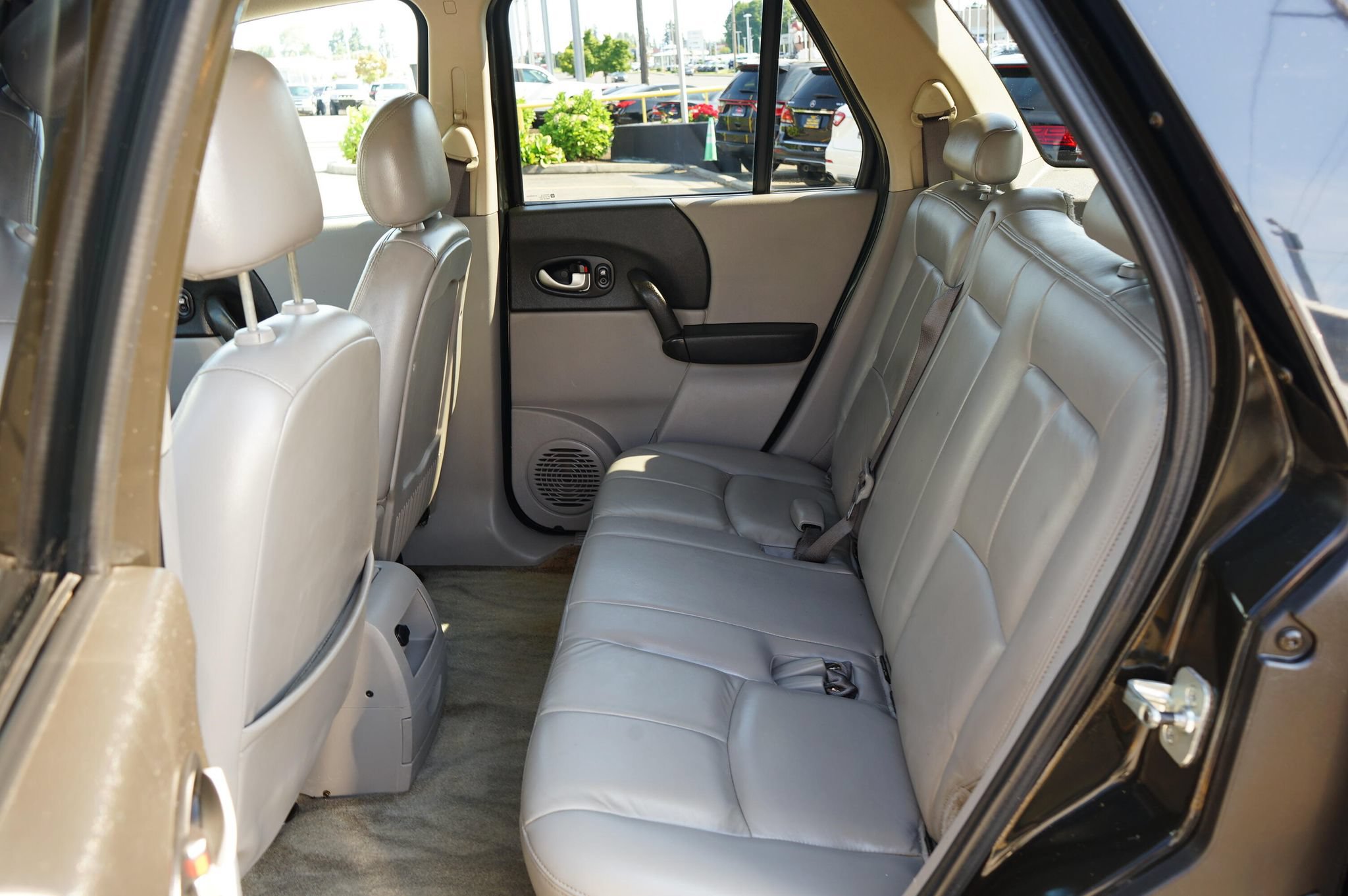 Used 2004 Saturn Vue AWD V6 w/ Leather Appointments Pkg image 13