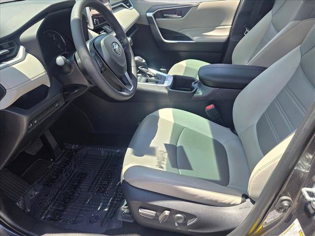 Used 2024 Toyota RAV4 XLE Premium FWD image 15