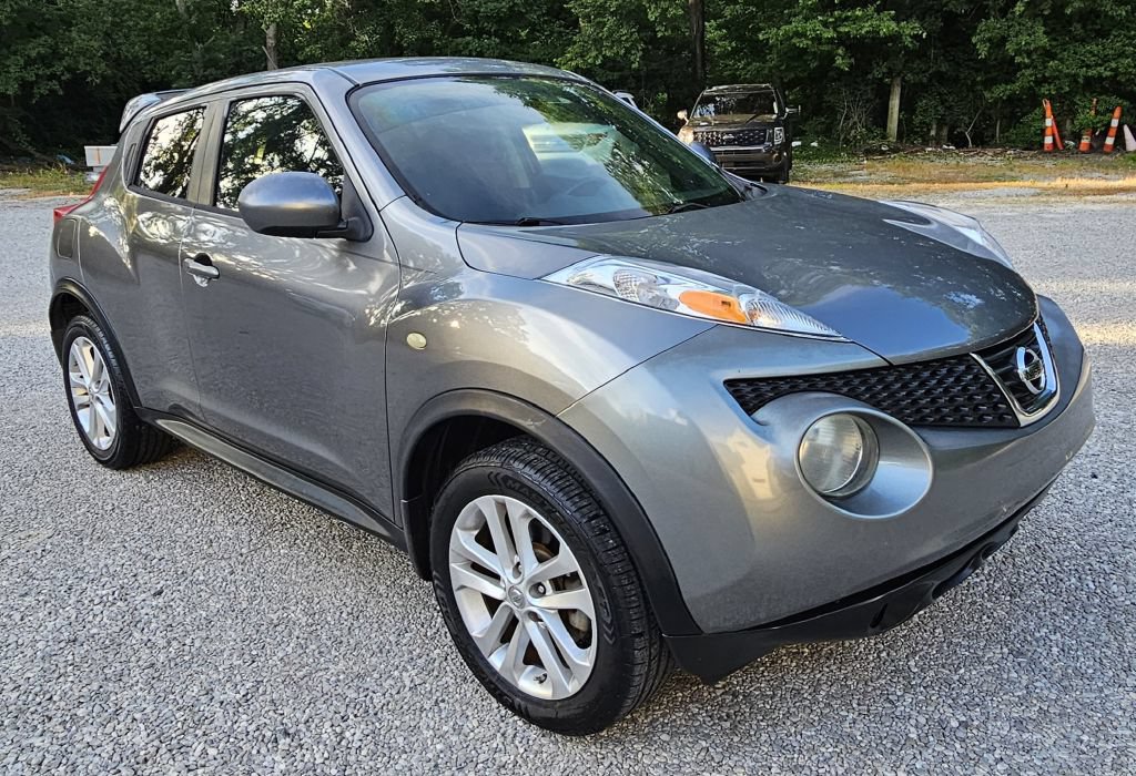 Used 2011 Nissan Juke SV FWD image 7