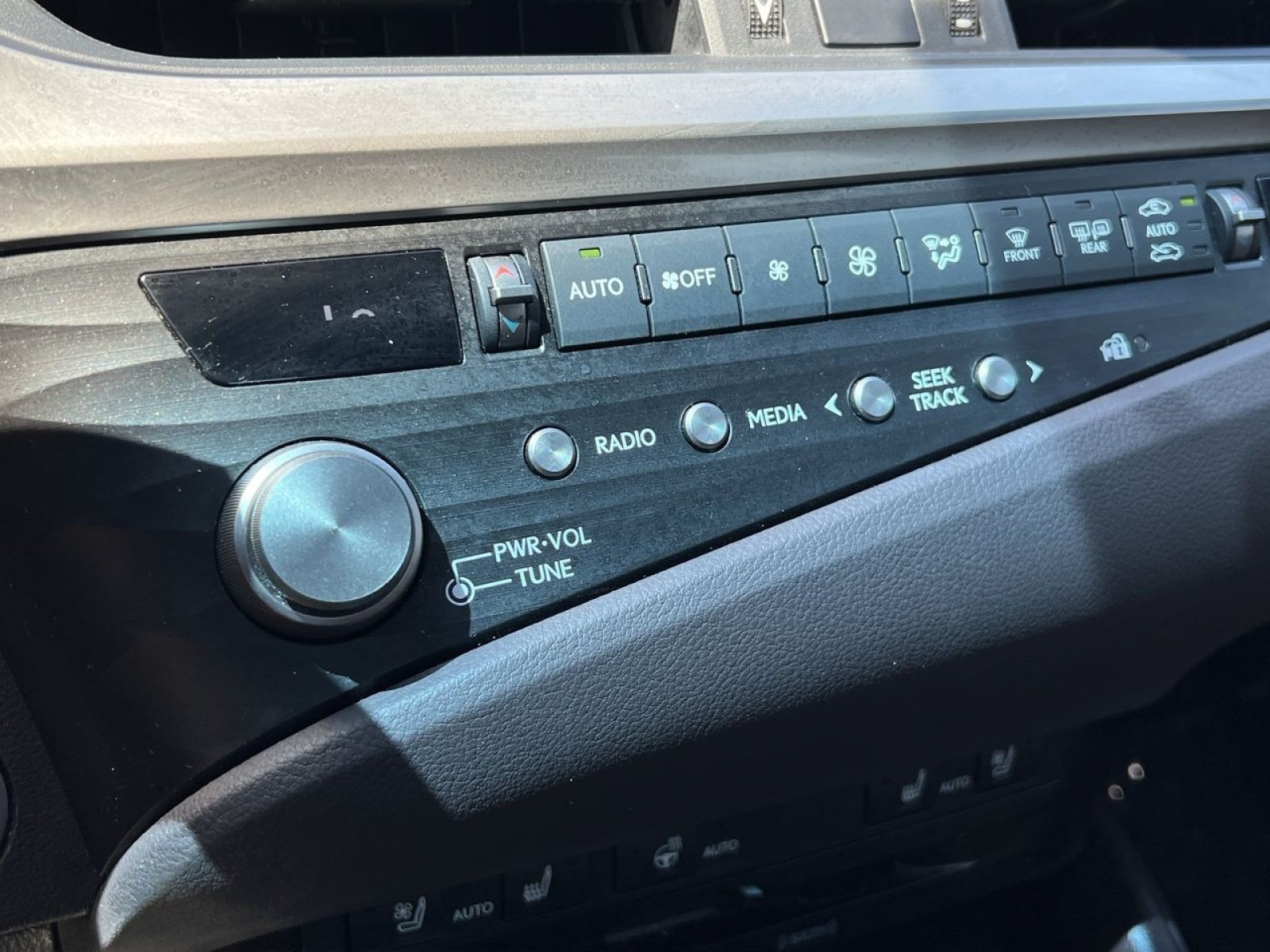 Used 2021 Lexus ES 250 w/ Premium Package AWD/4WD image 15