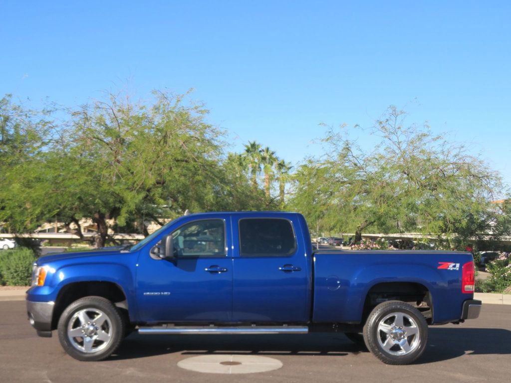 Used 2013 GMC Sierra 2500 SLT w/ SLT Convenience Package image 2
