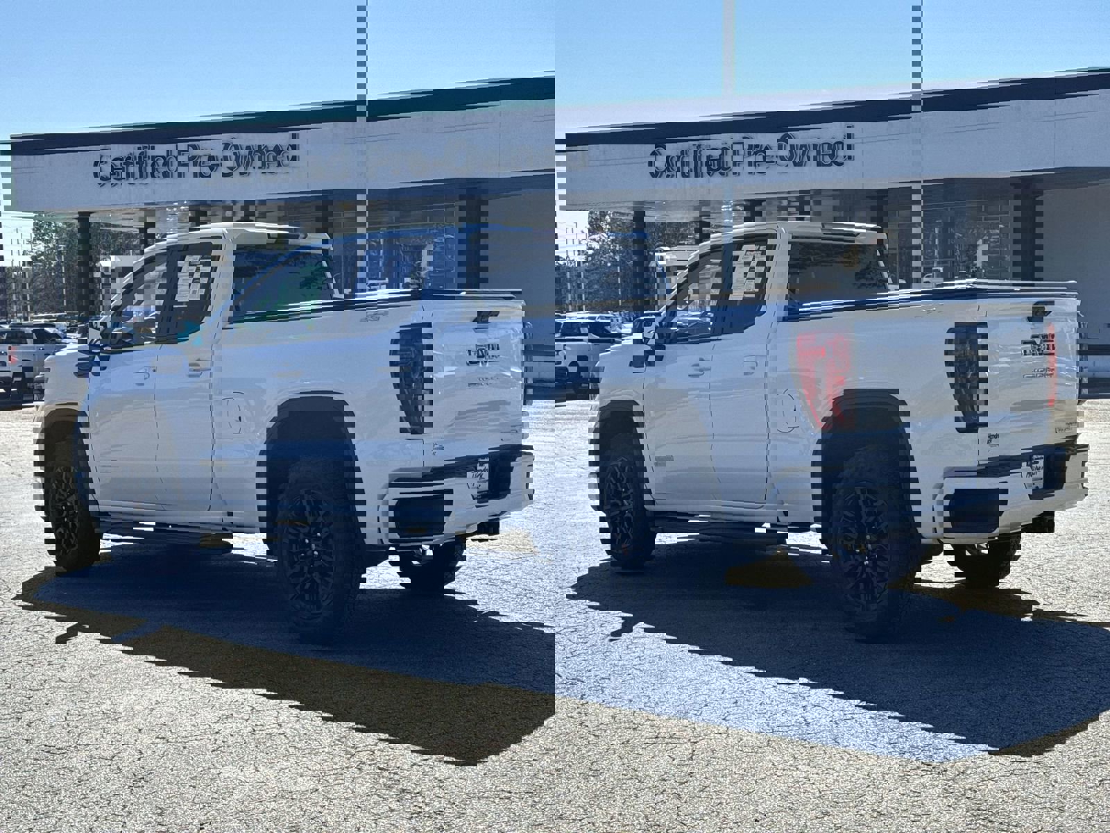 Used 2023 GMC Sierra 1500 Elevation w/ LPO, Elevation Black Package image 8